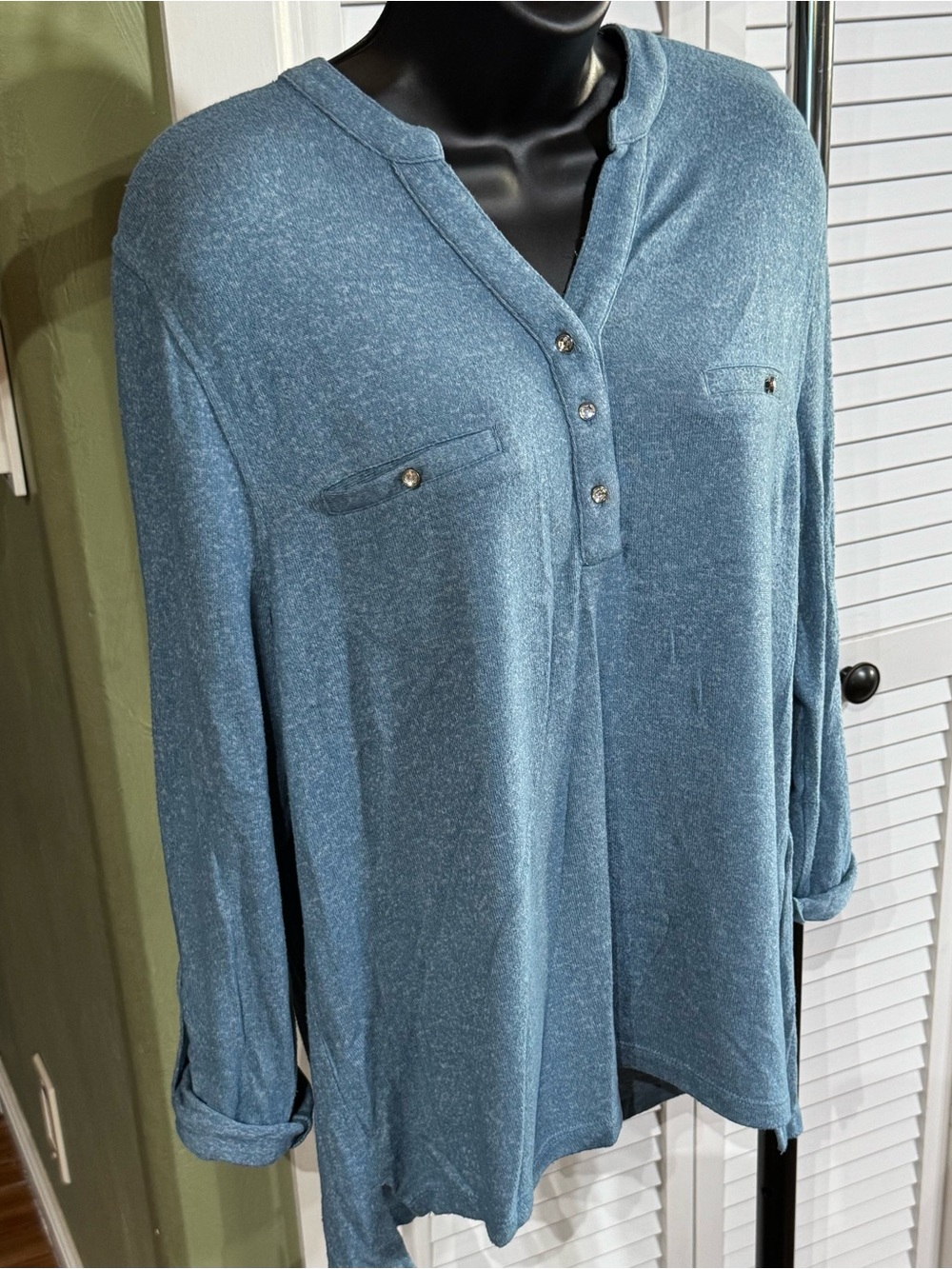 Laura Scott Women’s Petite 6P Blue Melange Henley Tunic Top